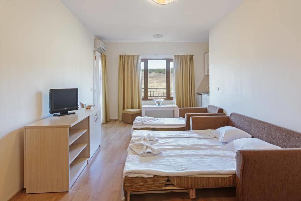 Serena Residence Aparthotel - All Inclusive Sozopol Esterno foto